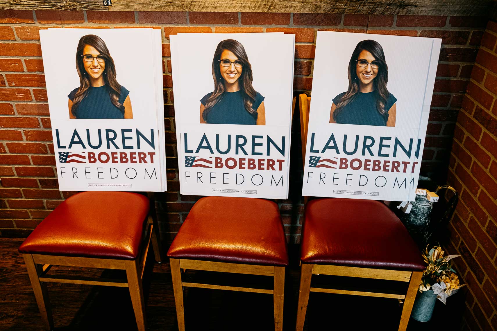 lauren boebert campaign signs